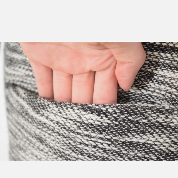 Banana Republic Sweater Jacket, size S, Gray Tweed Scuba Knit Long Sleeve - Picture 4 of 9